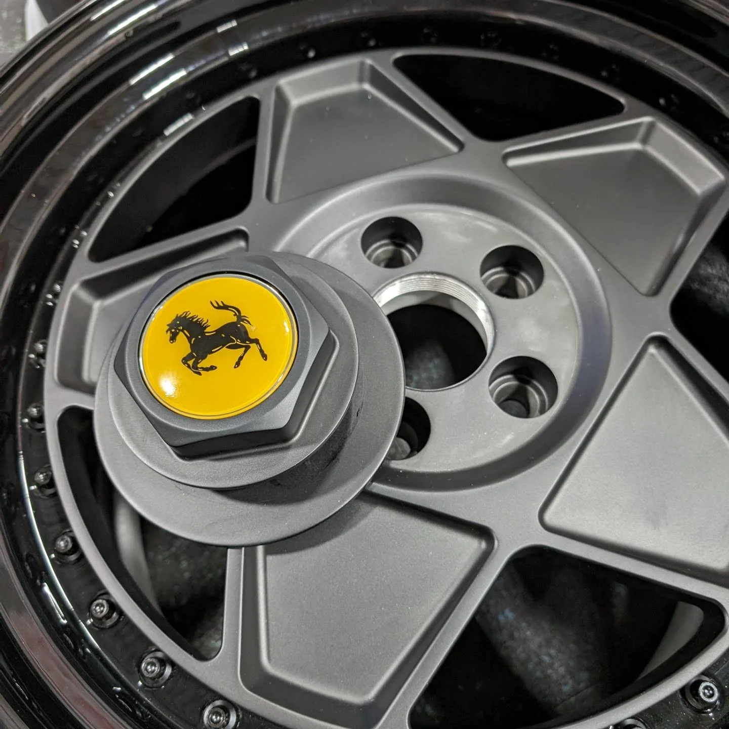 18" AWC F40 - 355/348 - Image 3