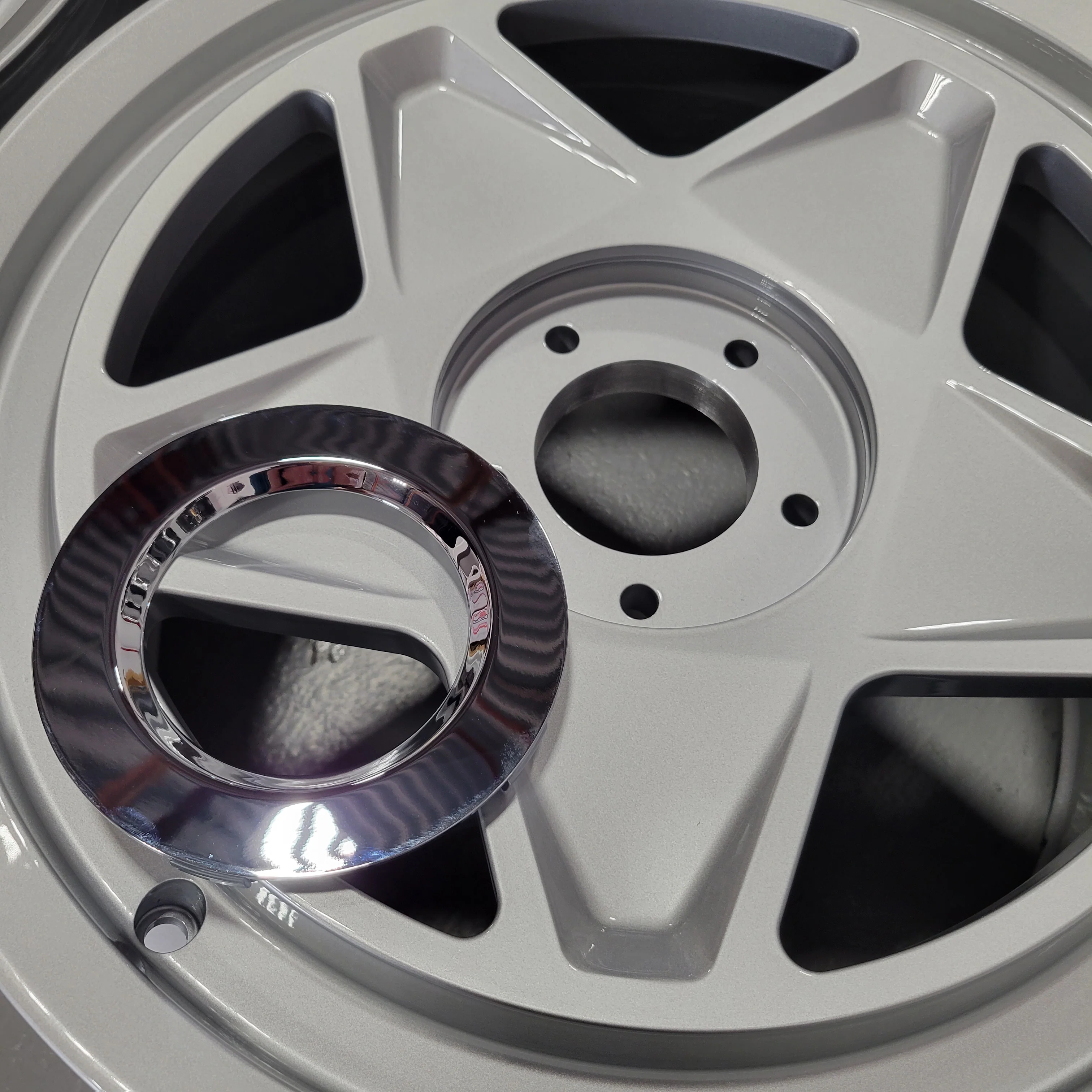 18" AWC Testarossa - Image 3
