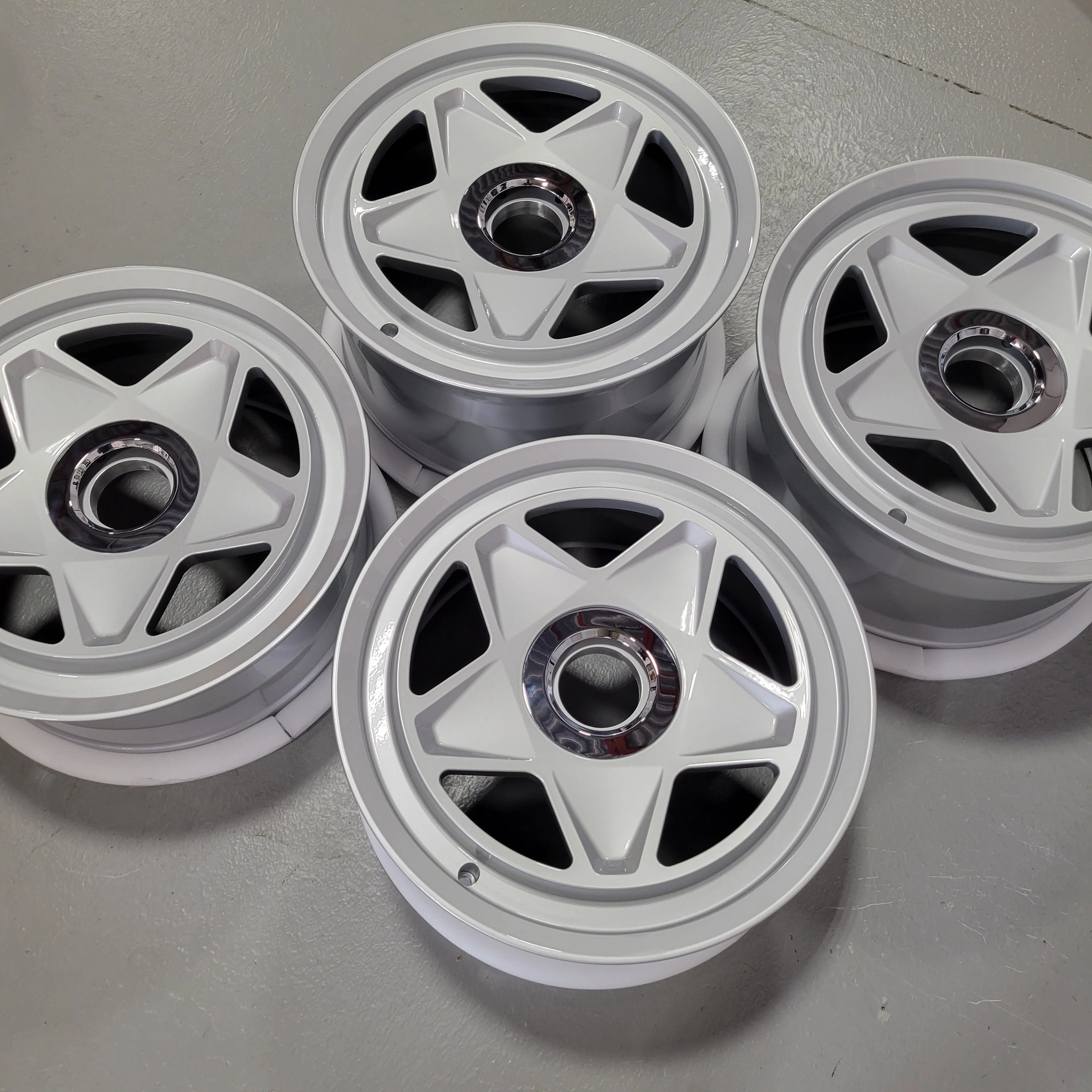 18" AWC Testarossa - Image 4