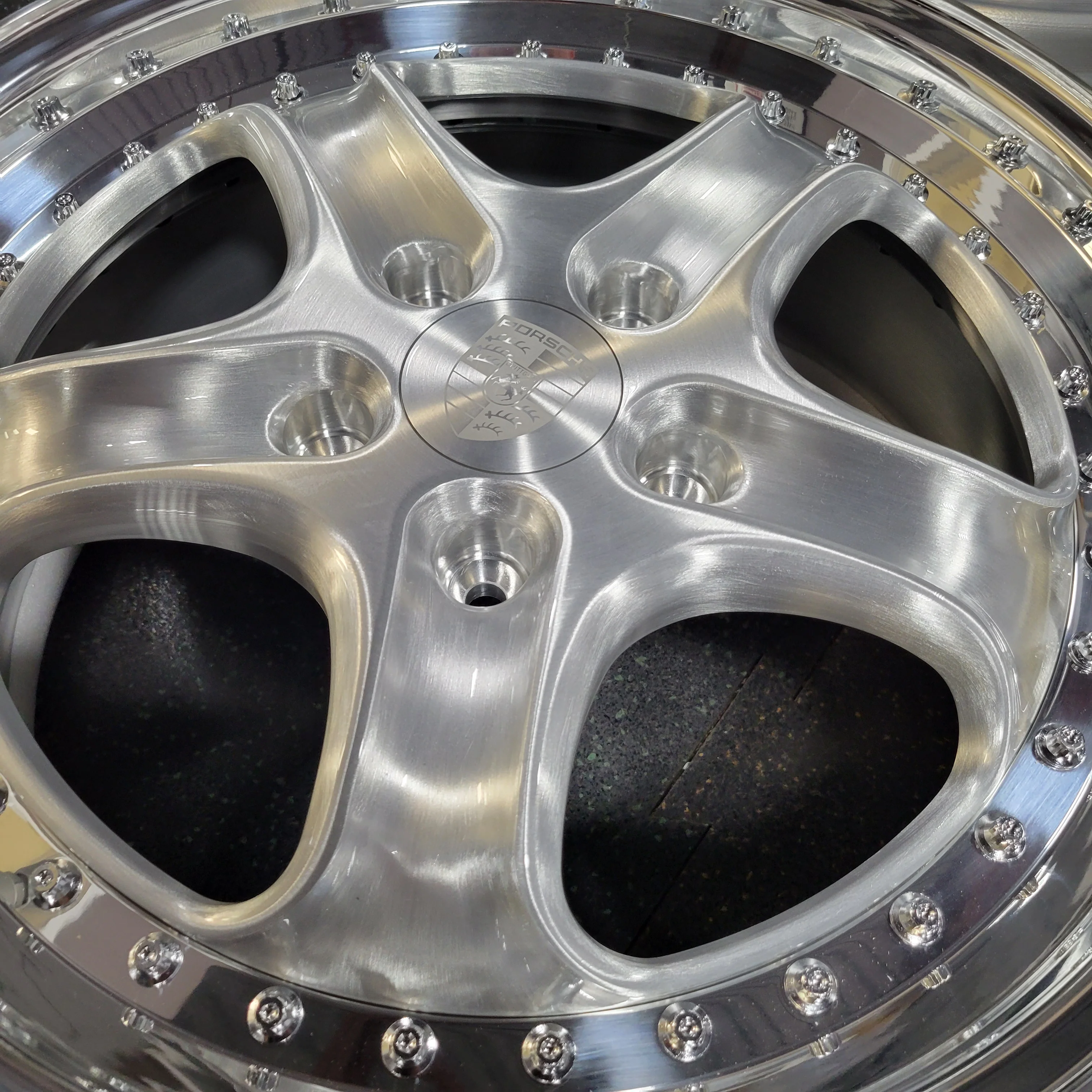 19" CupRS2 - Narrowbody - Image 2