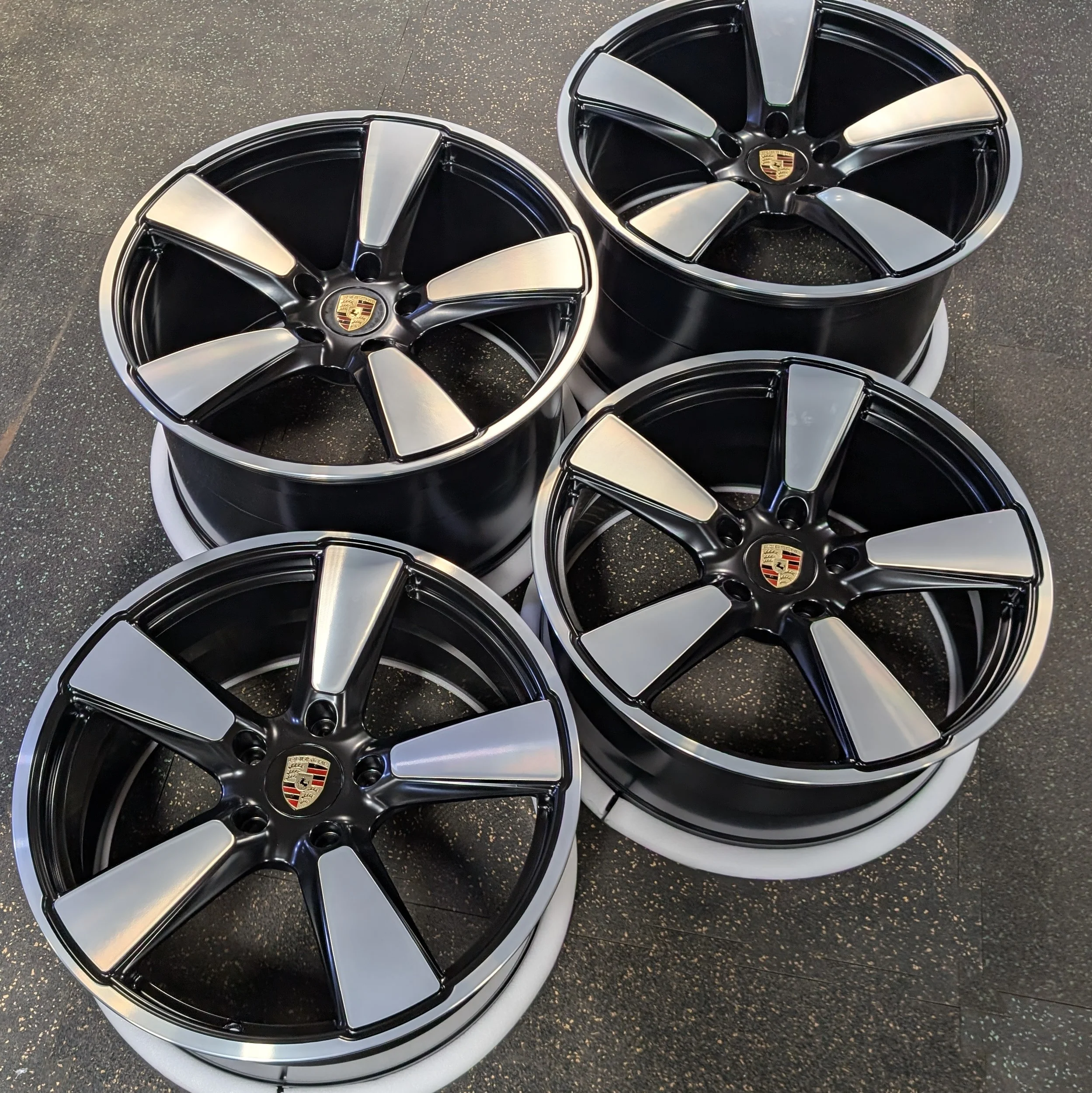 20" / 21" Heritage - 5-bolt 992