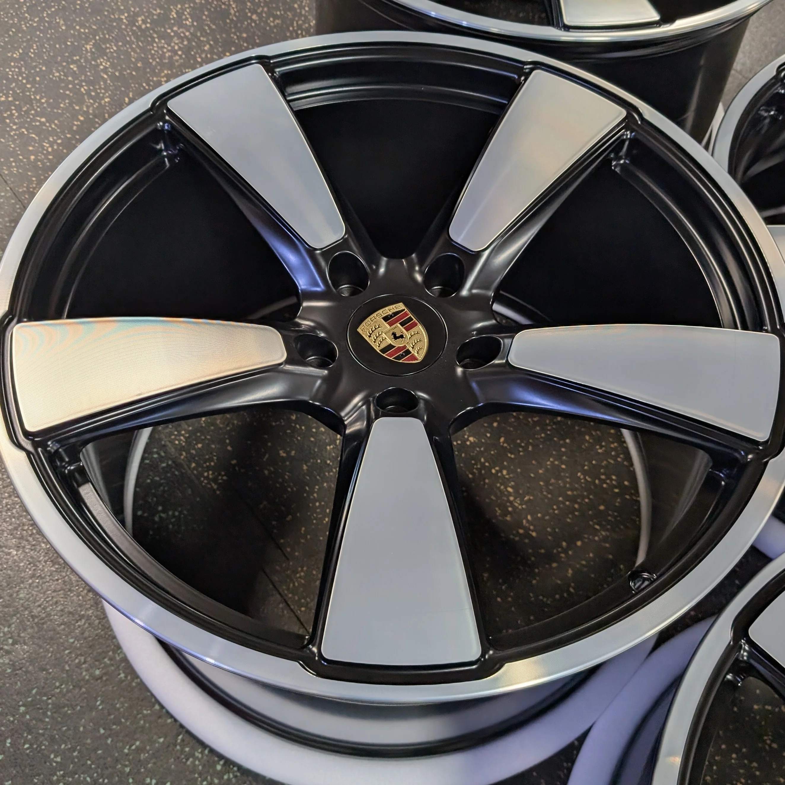 20" / 21" Heritage - 5-bolt 992 - Image 3