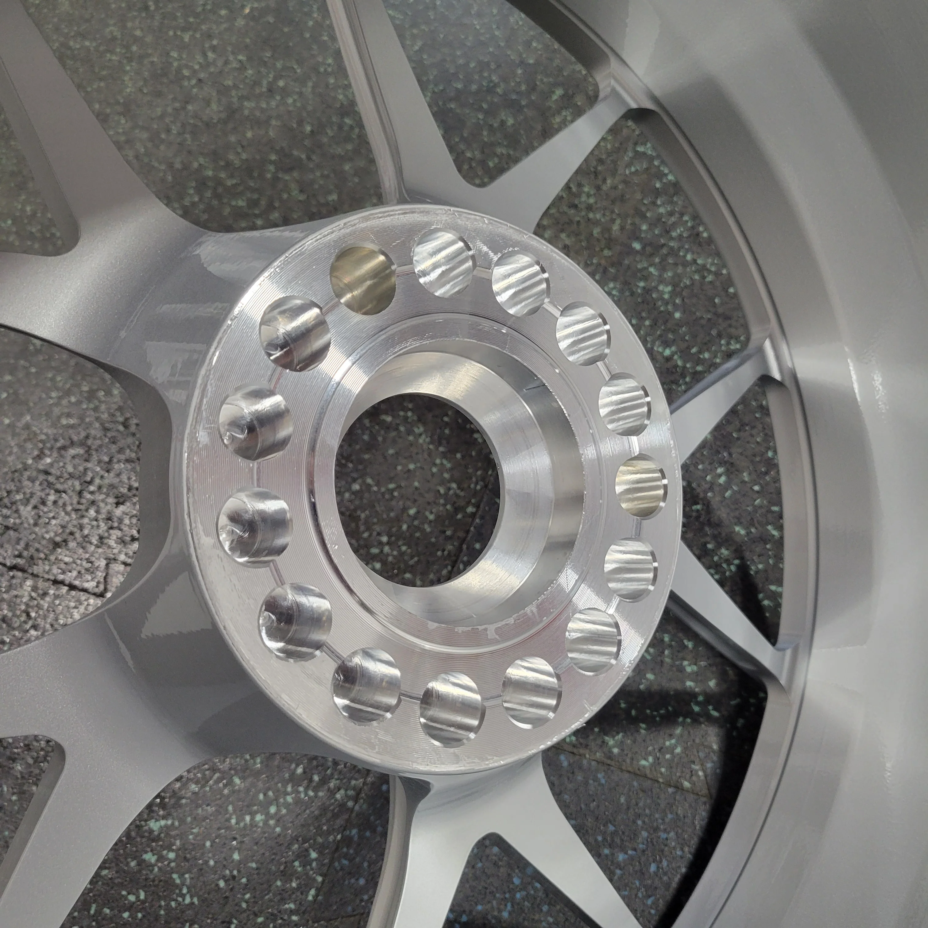 APW 991 Centerlock - GT3 , GTS, Turbo - Image 6